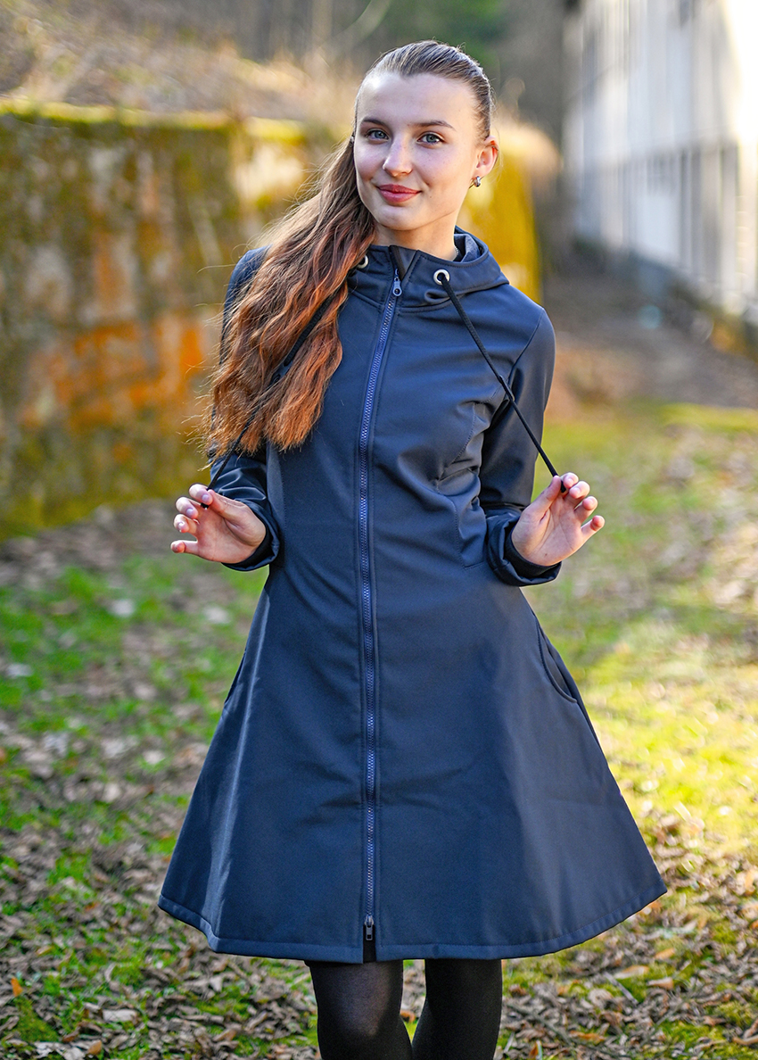 Áčkový softshellový kabát